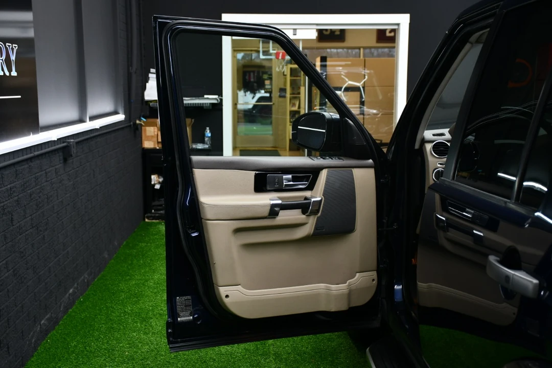 2016 Land Rover Discovery 4th Gen - Image 16 of 21