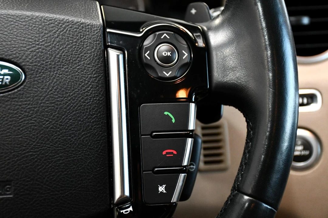 2016 Land Rover Discovery 4th Gen - Image 19 of 21