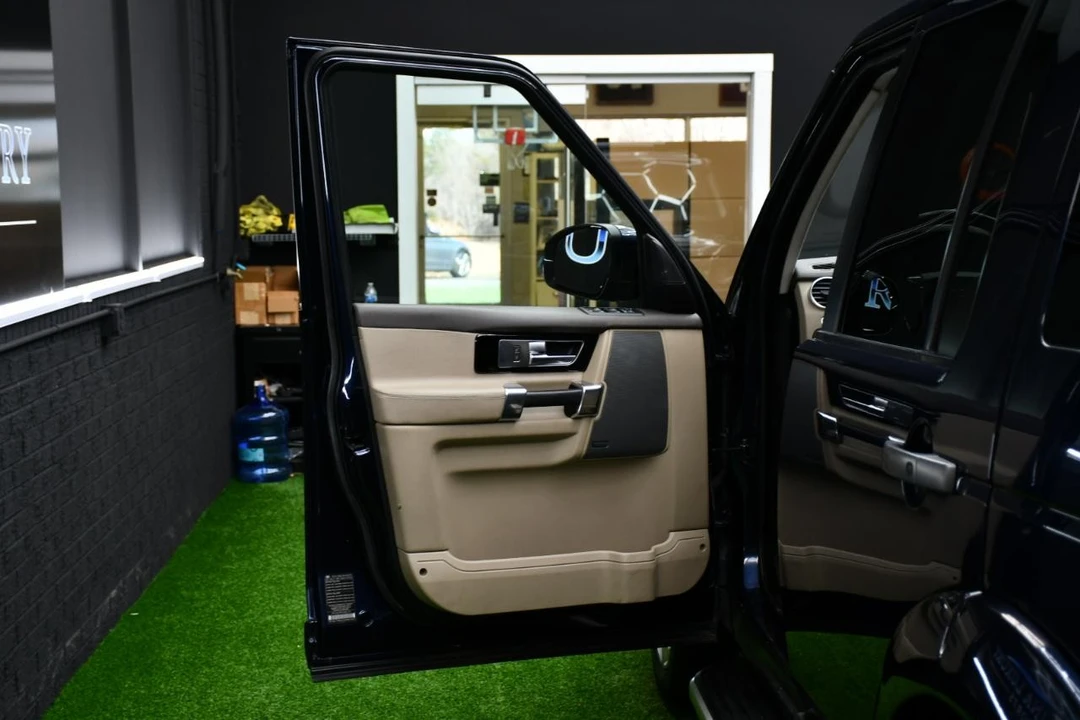 2016 Land Rover Discovery 4th Gen - Image 16 of 21