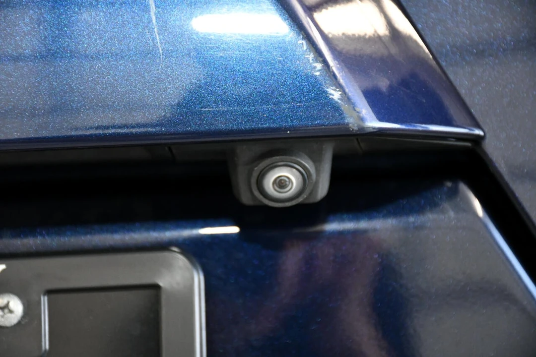 2016 Land Rover Discovery 4th Gen - Image 11 of 21