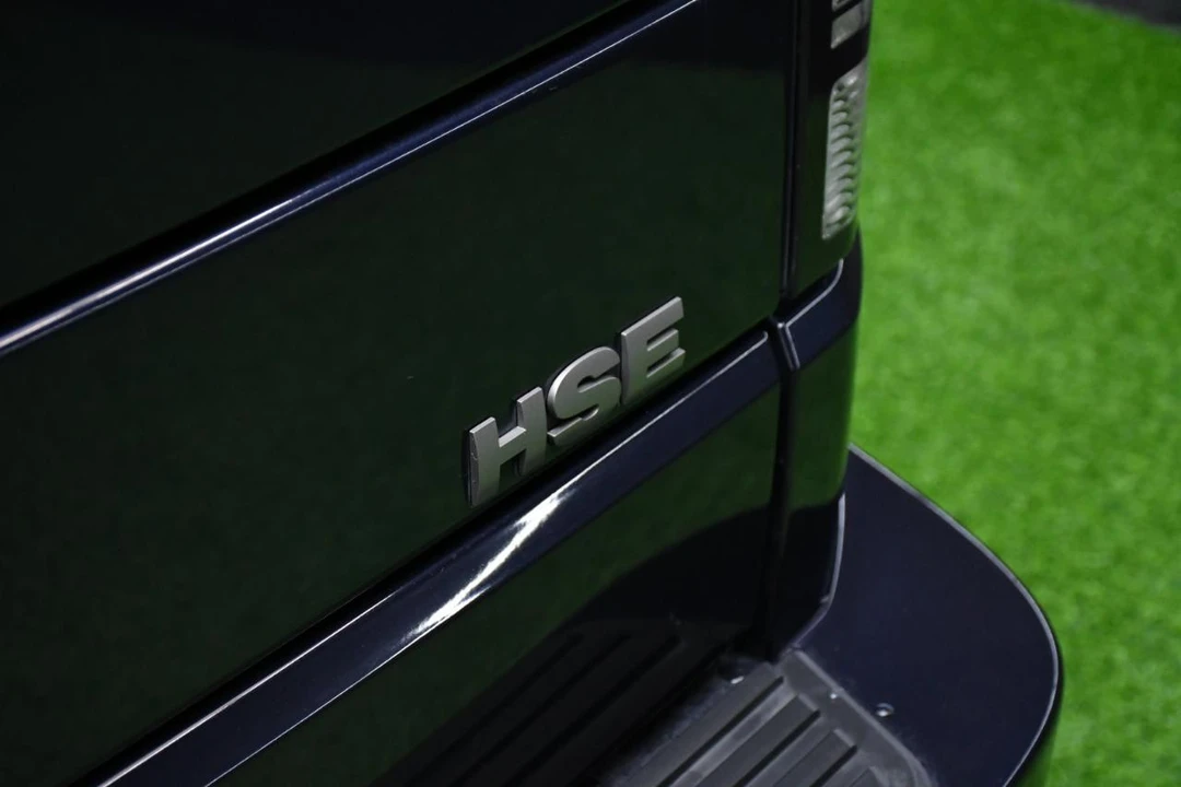 2016 Land Rover Discovery 4th Gen - Image 12 of 21
