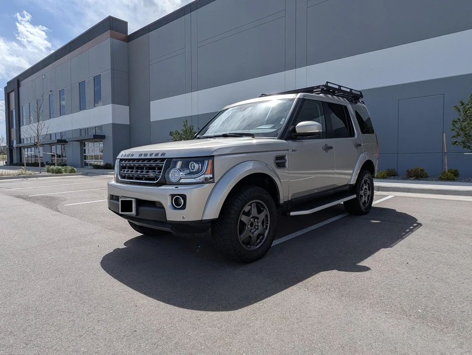 2016 Land Rover Discovery 4th Gen - Image 15 of 30