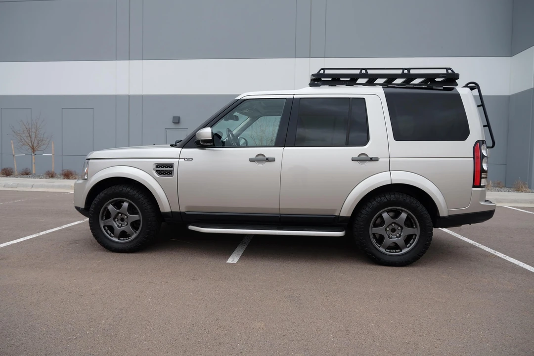 2016 Land Rover Discovery 4th Gen - Image 19 of 30