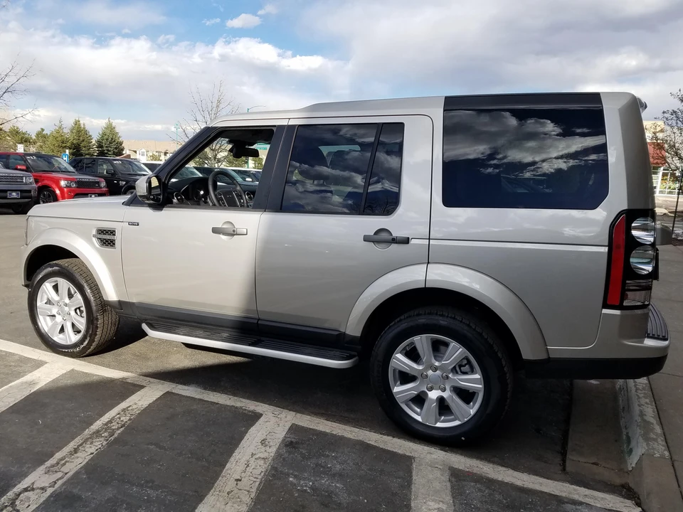 2016 Land Rover Discovery 4th Gen - Image 20 of 30