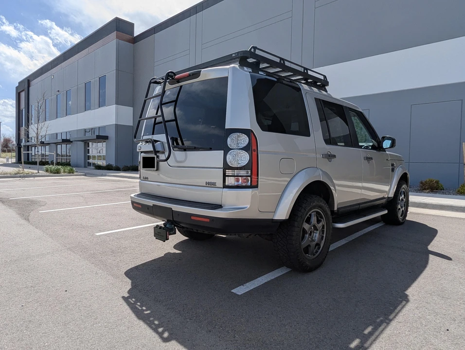 2016 Land Rover Discovery 4th Gen - Image 28 of 30