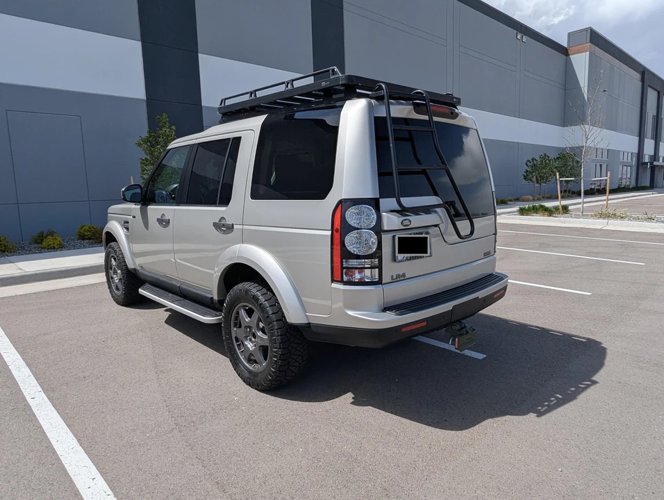 2016 Land Rover Discovery 4th Gen - Image 25 of 30