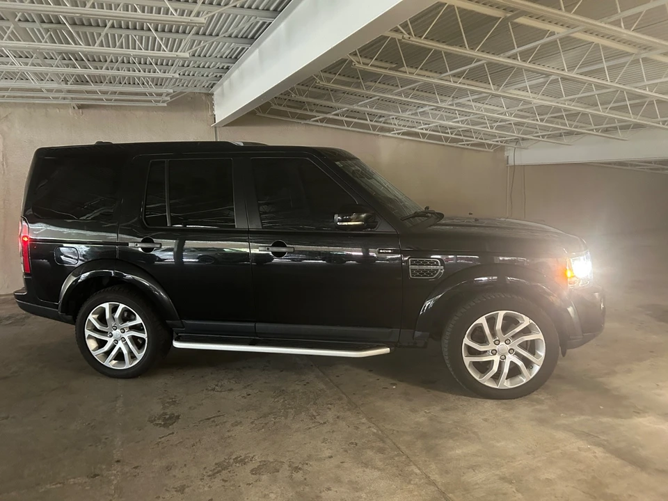 2016 Land Rover Discovery 4th Gen - Image 3 of 20