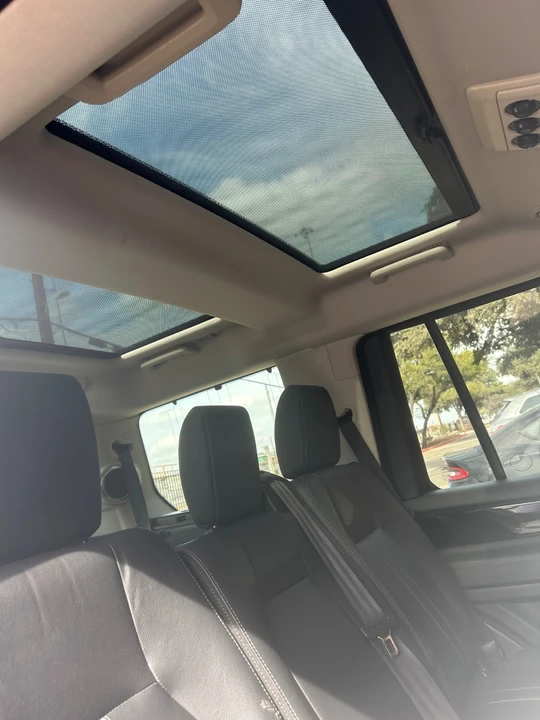 2016 Land Rover Discovery 4th Gen - Image 15 of 20