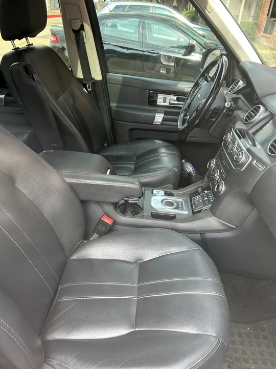 2016 Land Rover Discovery 4th Gen - Image 17 of 20