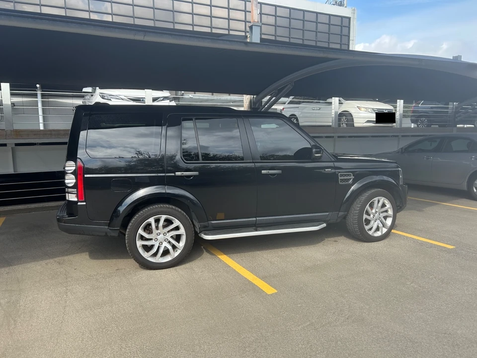 2016 Land Rover Discovery 4th Gen - Image 5 of 20