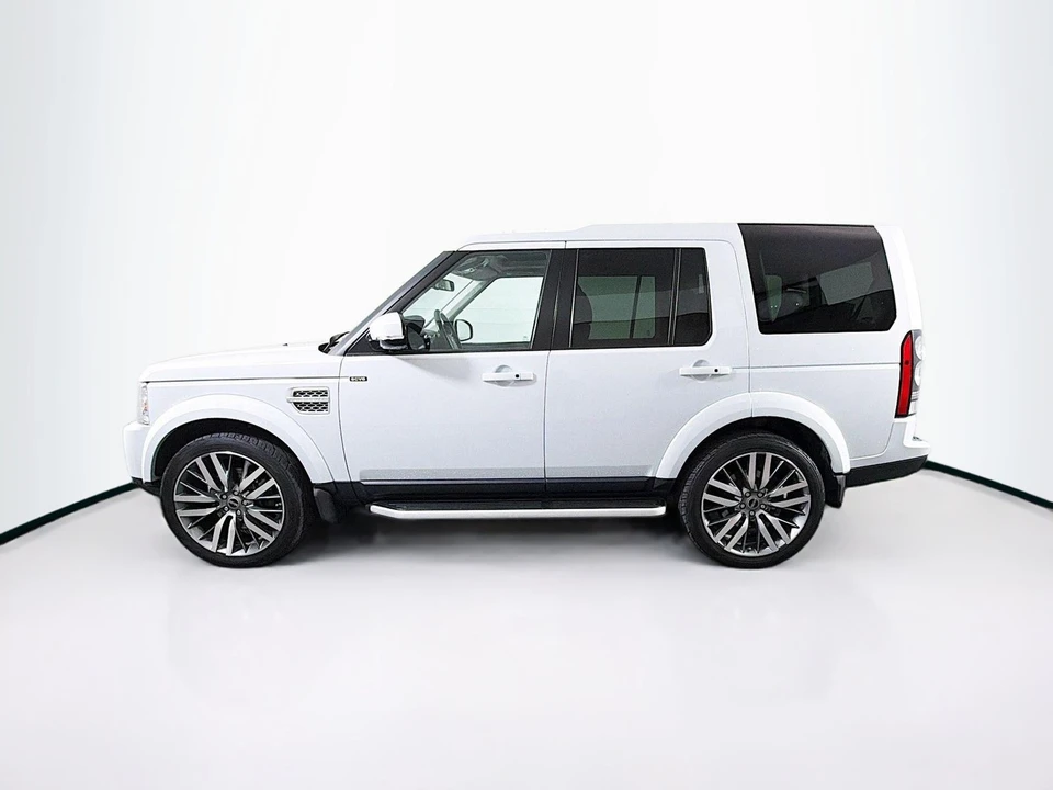 2016 Land Rover Discovery 4th Gen - Image 5 of 21