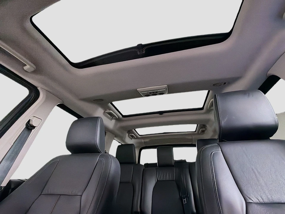 2016 Land Rover Discovery 4th Gen - Image 16 of 21