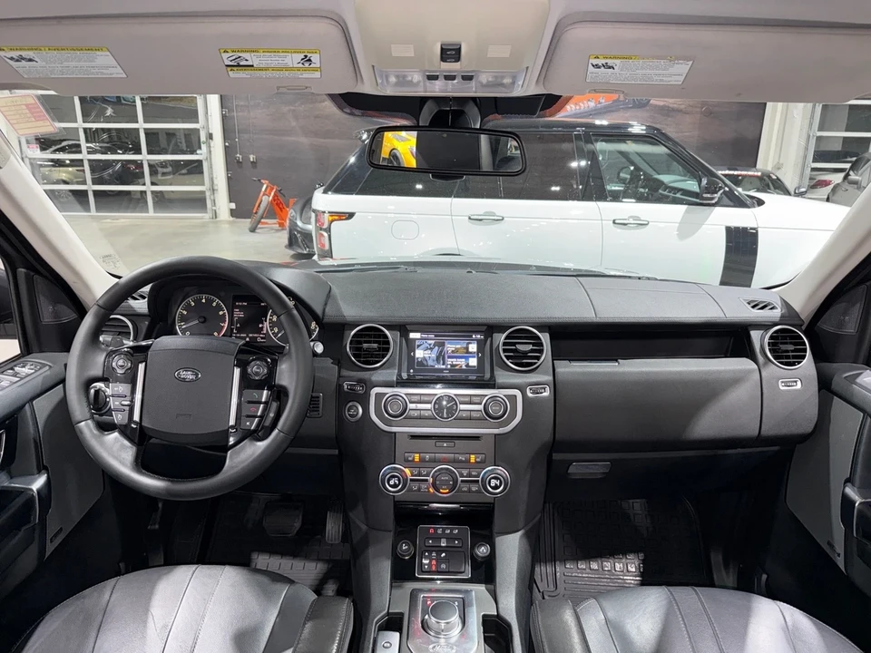 2016 Land Rover Discovery 4th Gen - Image 8 of 12