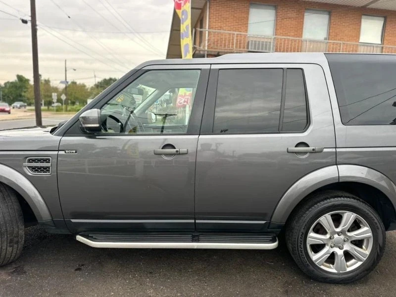2016 Land Rover Discovery 4th Gen - Image 8 of 12