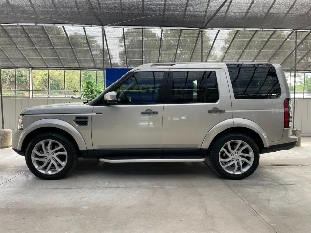 2016 Land Rover Discovery 4th Gen - Image 13 of 21