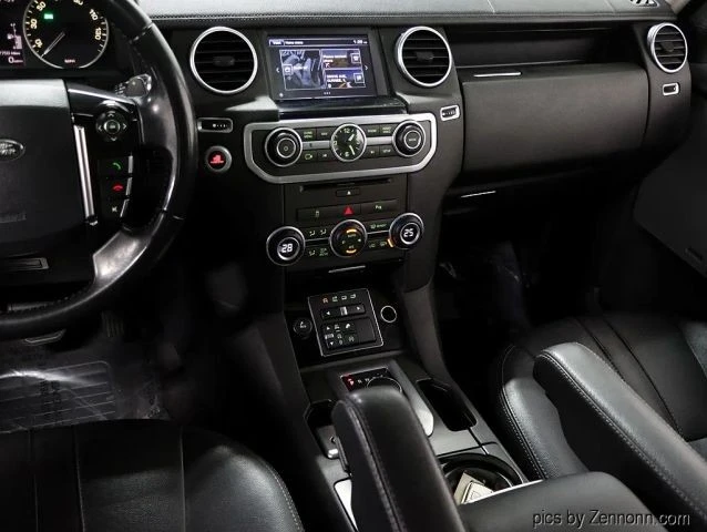 2016 Land Rover Discovery 4th Gen - Image 16 of 21
