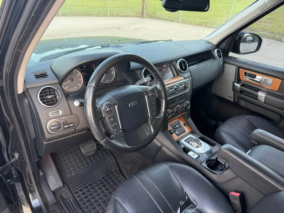 2016 Land Rover Discovery 4th Gen - Image 11 of 14