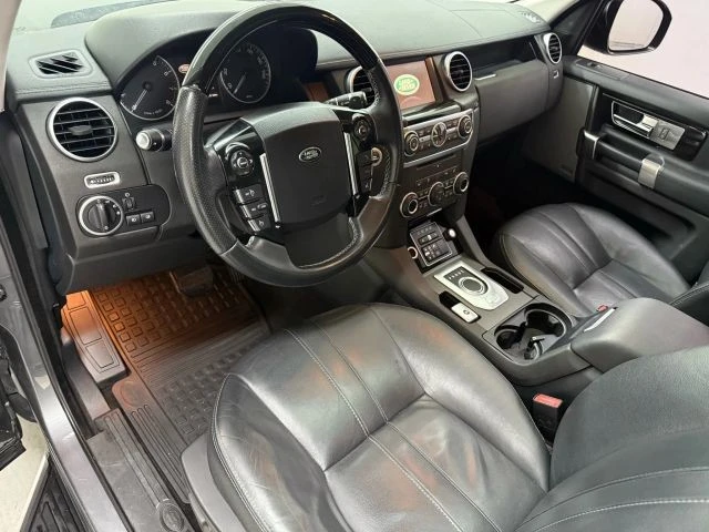 2016 Land Rover Discovery 4th Gen - Image 11 of 12
