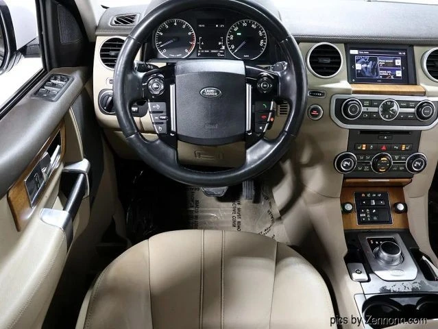 2016 Land Rover Discovery 4th Gen - Image 16 of 21