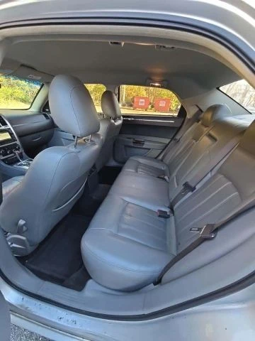 2016 Land Rover Discovery 4th Gen - Image 5 of 8