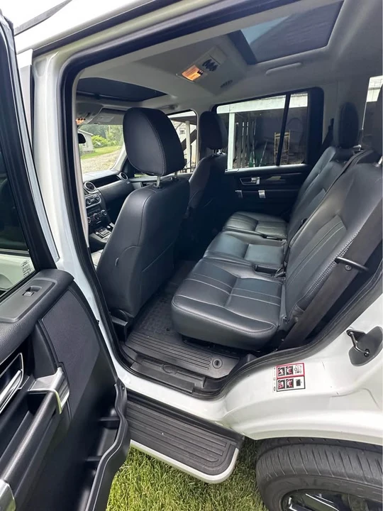 2016 Land Rover Discovery 4th Gen - Image 12 of 13
