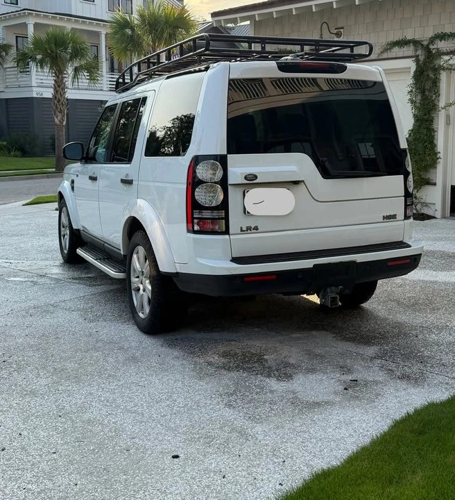 2016 Land Rover Discovery 4th Gen - Image 2 of 10