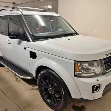2016 Land Rover LR4 Luxurious