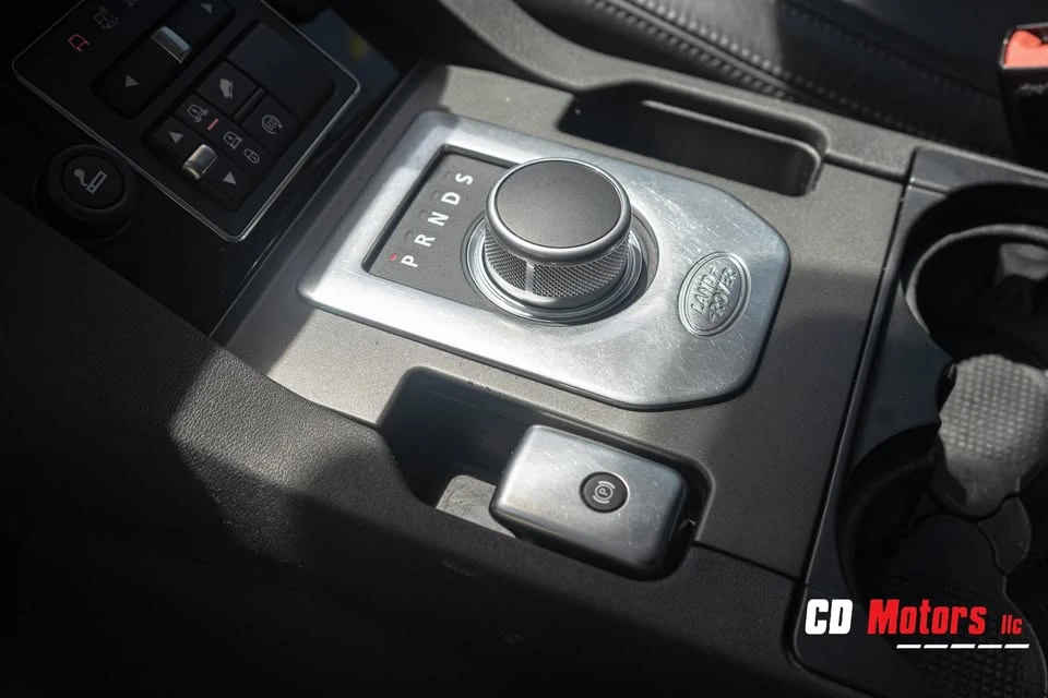 2016 Land Rover Discovery 4th Gen - Image 15 of 20
