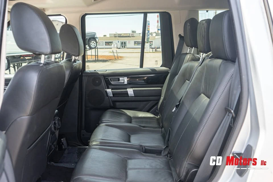 2016 Land Rover Discovery 4th Gen - Image 16 of 20