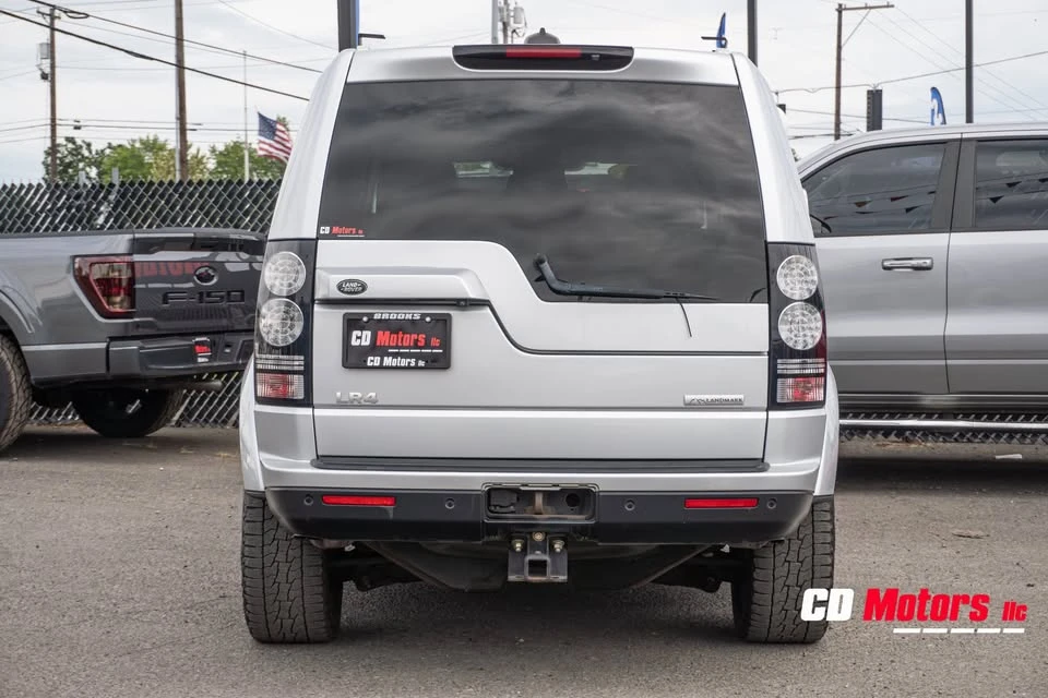 2016 Land Rover Discovery 4th Gen - Image 8 of 20