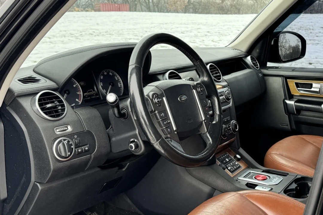 2016 Land Rover Discovery 4th Gen - Image 5 of 7