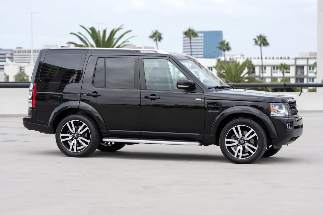 2016 Land Rover Discovery 4th Gen - Image 10 of 31