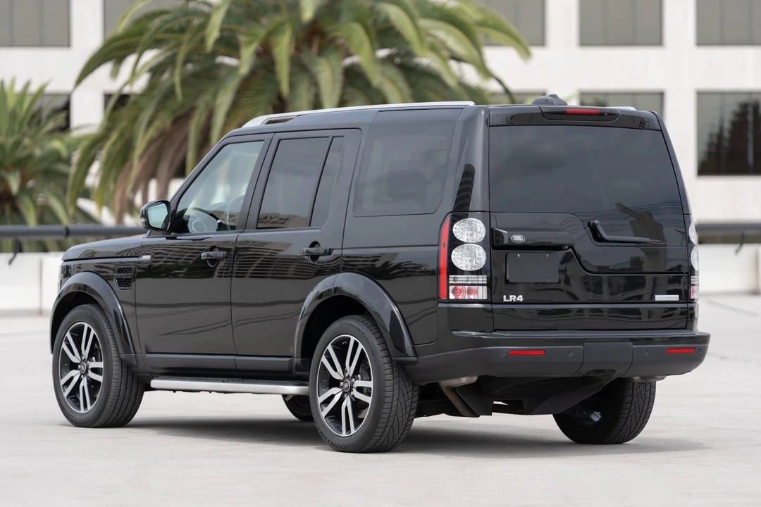2016 Land Rover Discovery 4th Gen - Image 19 of 31
