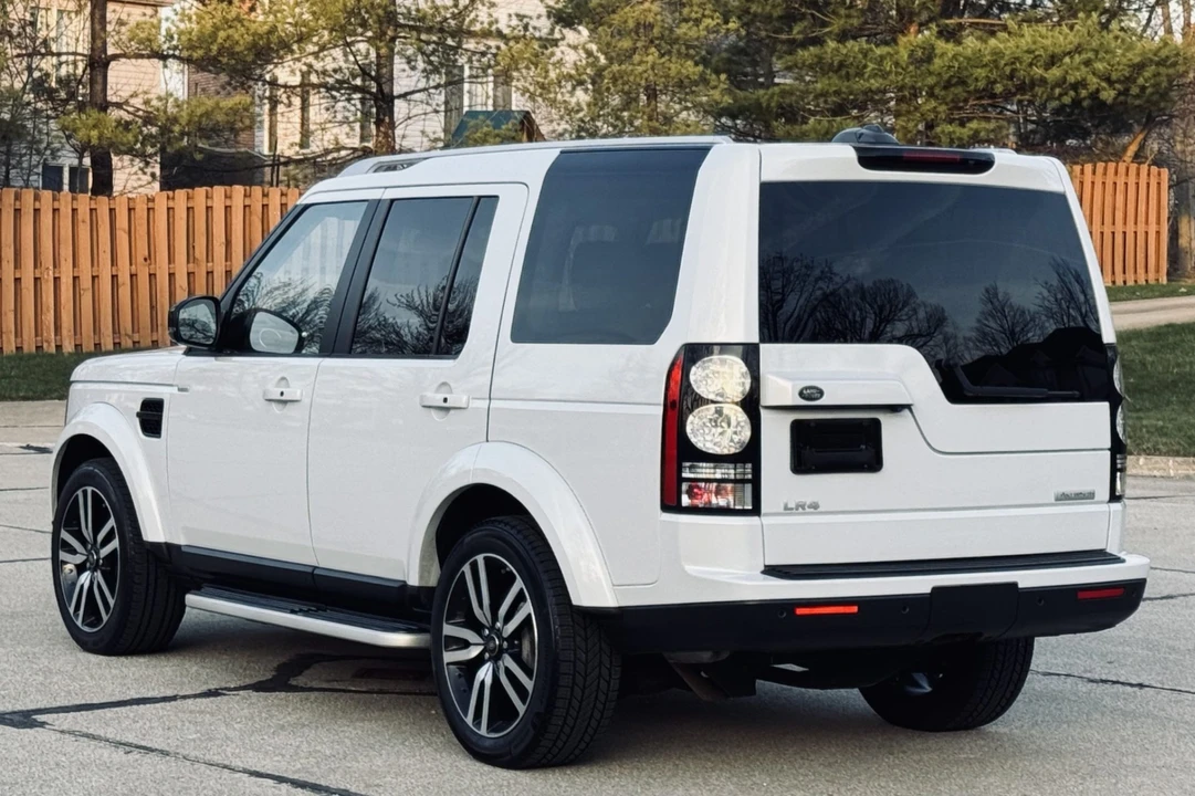 2016 Land Rover Discovery 4th Gen - Image 2 of 7