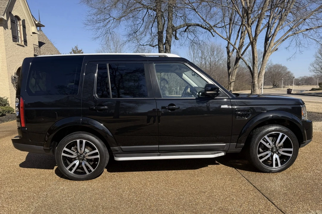 2016 Land Rover Discovery 4th Gen - Image 3 of 7