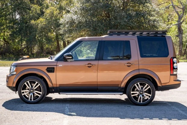 2016 Land Rover Discovery 4th Gen - Image 3 of 7