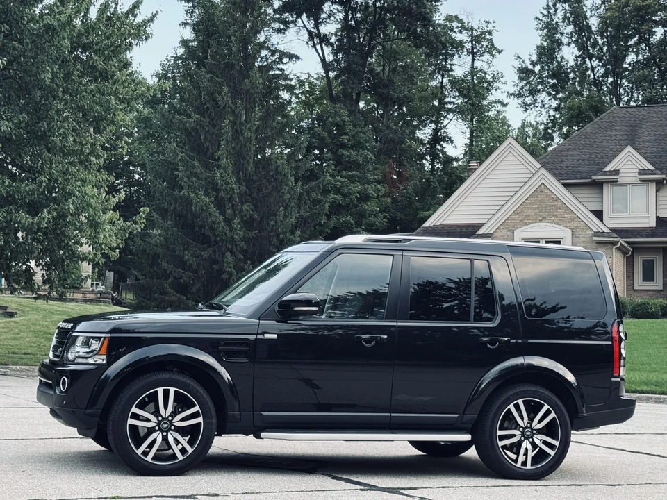2016 Land Rover Discovery 4th Gen - Image 8 of 31