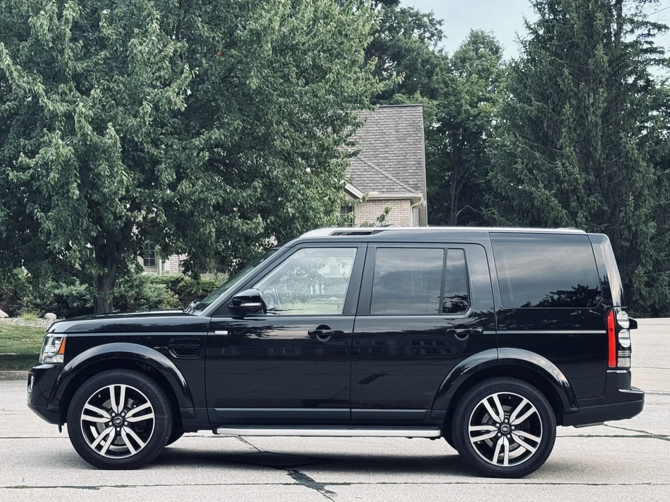 2016 Land Rover Discovery 4th Gen - Image 10 of 31