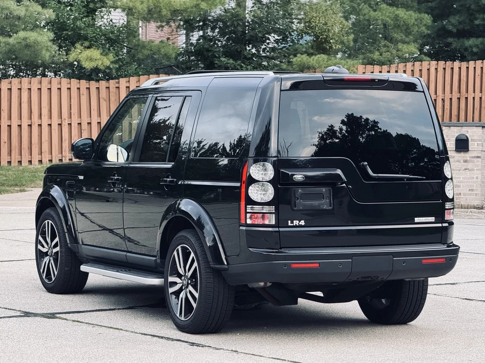 2016 Land Rover Discovery 4th Gen - Image 15 of 31