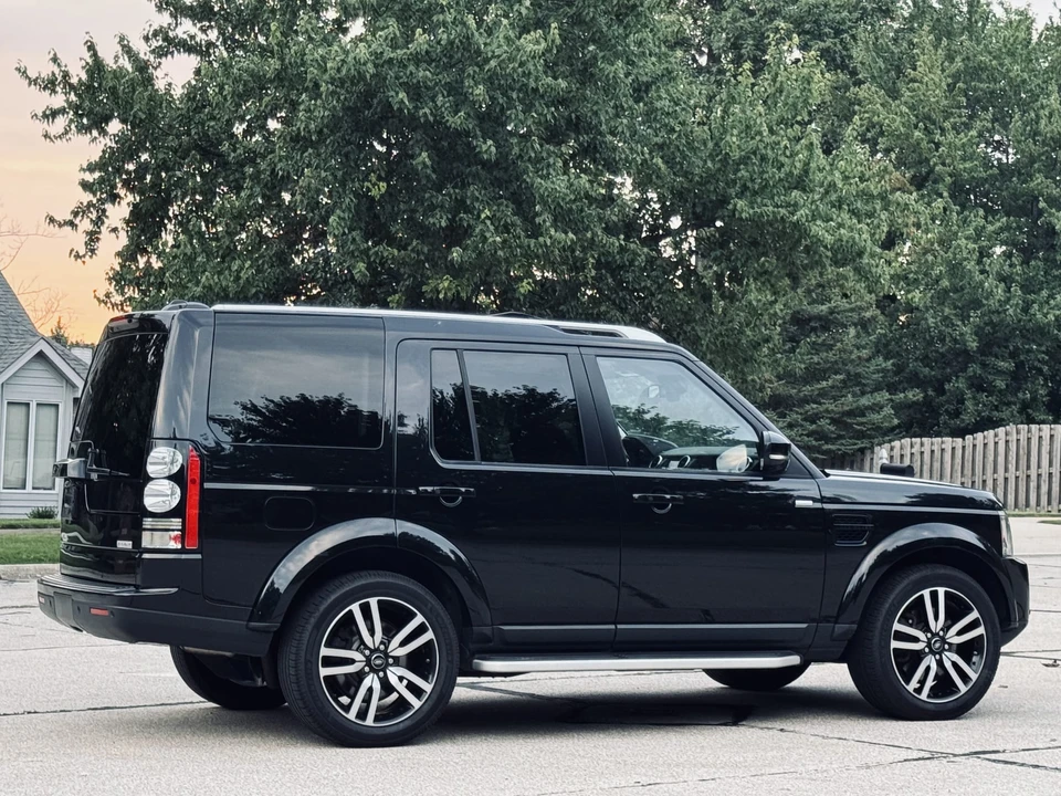 2016 Land Rover Discovery 4th Gen - Image 24 of 31