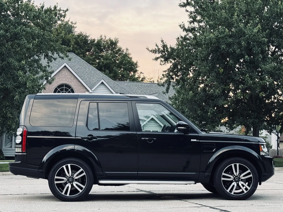 2016 Land Rover Discovery 4th Gen - Image 26 of 31
