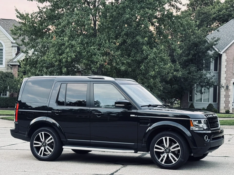 2016 Land Rover Discovery 4th Gen - Image 28 of 31