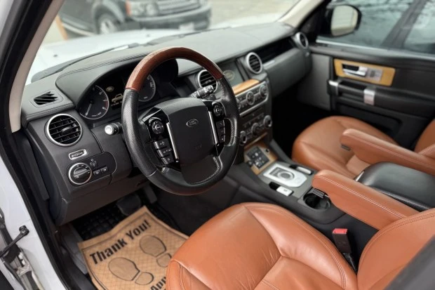 2016 Land Rover Discovery 4th Gen - Image 5 of 8