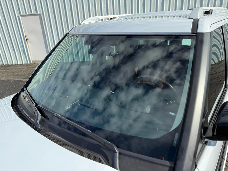 2016 Land Rover Discovery 4th Gen - Image 18 of 31