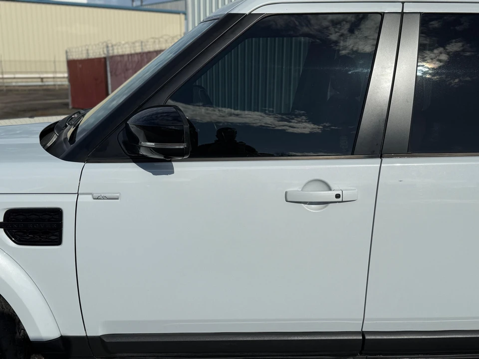 2016 Land Rover Discovery 4th Gen - Image 21 of 31