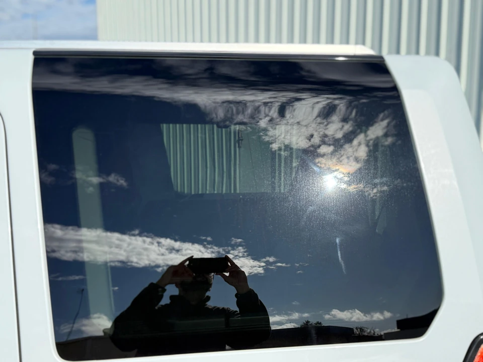 2016 Land Rover Discovery 4th Gen - Image 25 of 31
