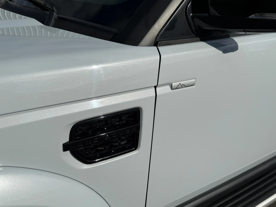 2016 Land Rover Discovery 4th Gen - Image 17 of 31