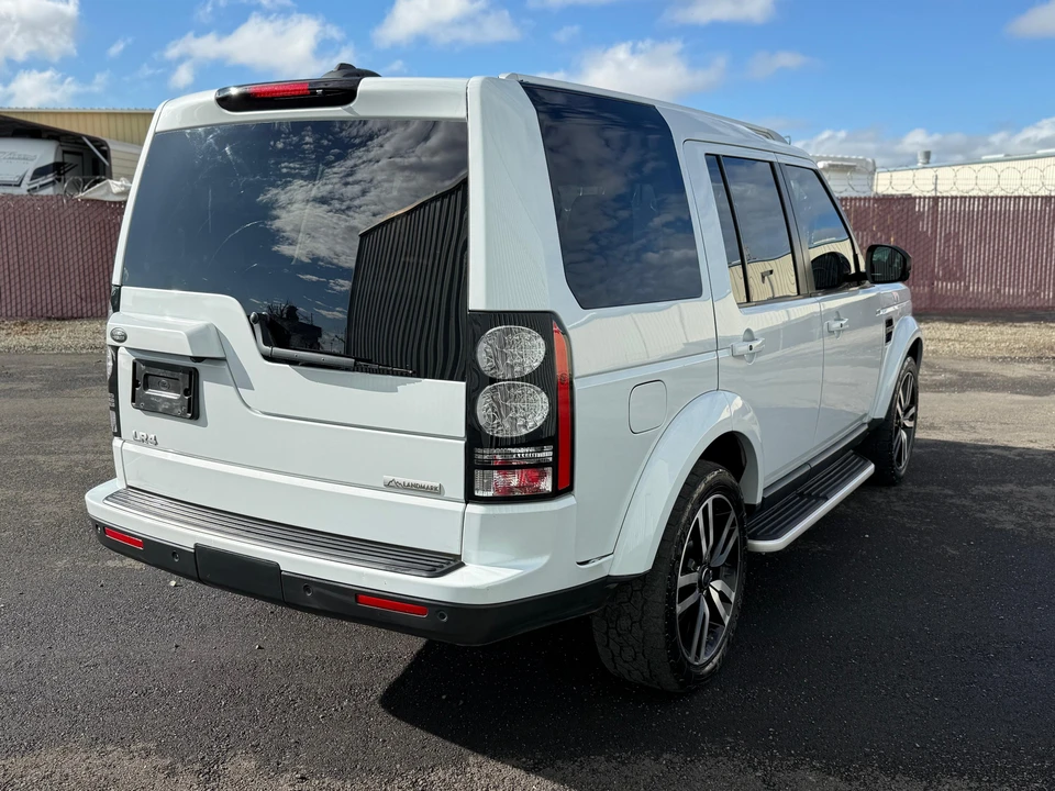 2016 Land Rover Discovery 4th Gen - Image 7 of 31