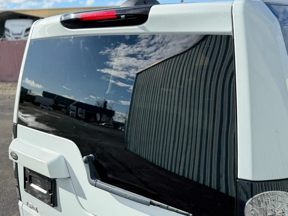 2016 Land Rover Discovery 4th Gen - Image 30 of 31