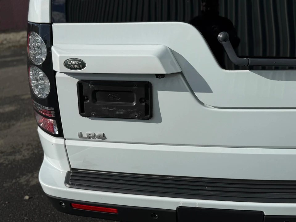 2016 Land Rover Discovery 4th Gen - Image 28 of 31
